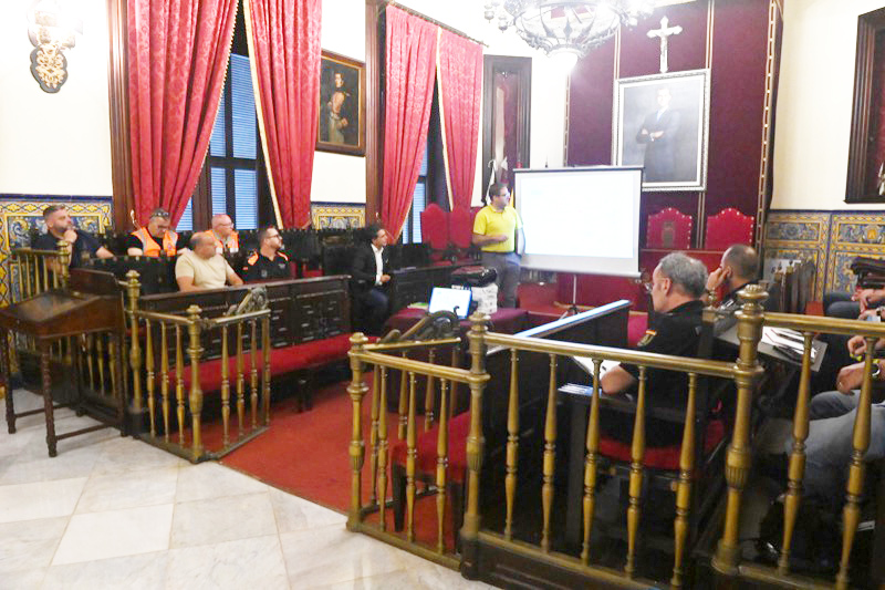 reunion-ciudad-valorar-incendio-garcia-aldave-001