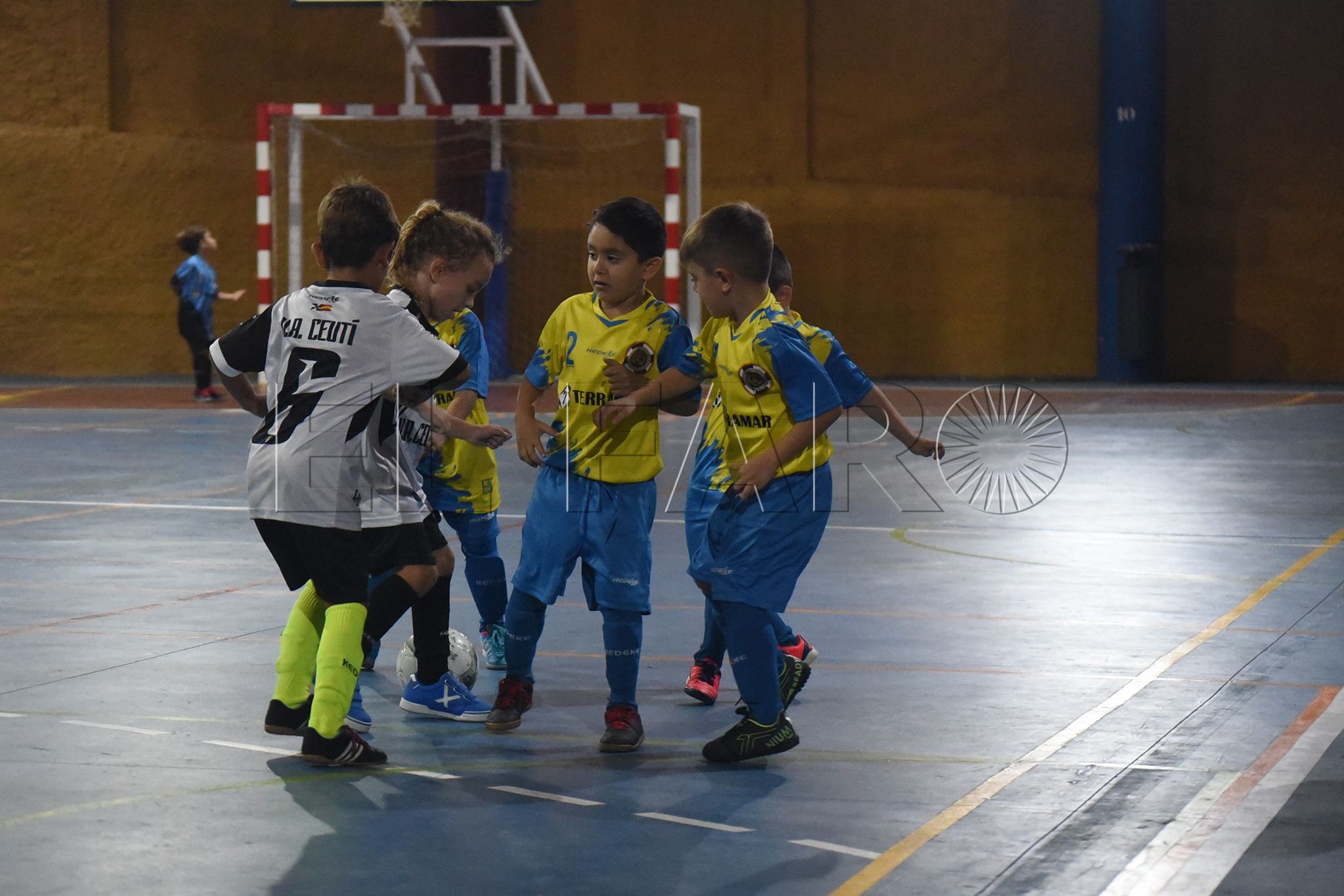 ua-ceuti-polillas-futbol-base
