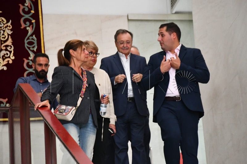 vivas-rueda-prensa-reunion-albares-008