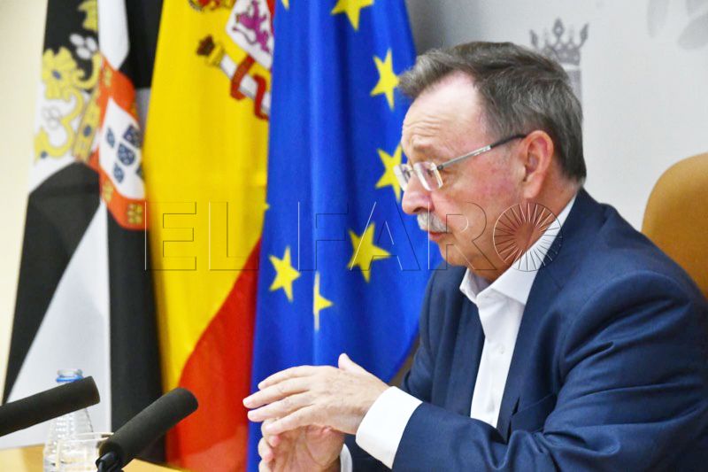 vivas-rueda-prensa-reunion-albares-013