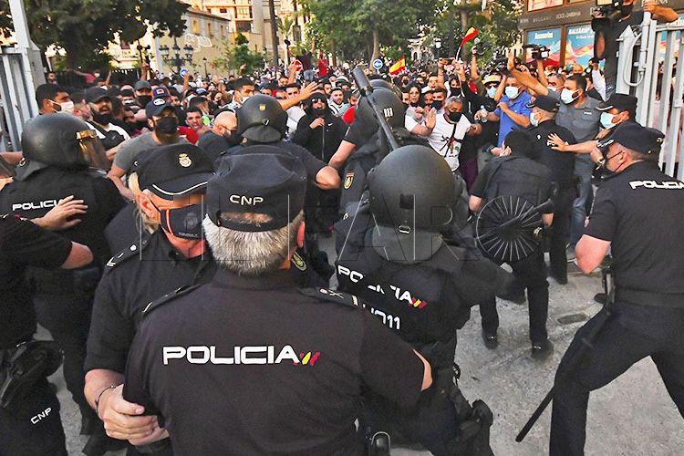 disturbios-manifestacion-abascal-plaza-africa