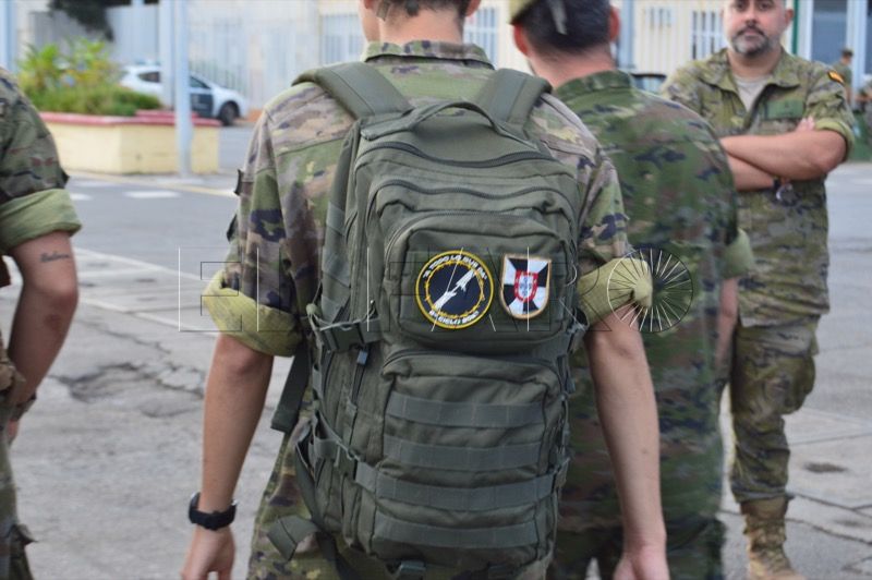 llegada-militares-zaragoza-buque-ysabel-017