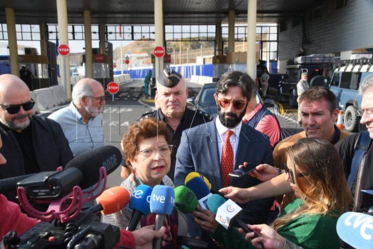 salvadora-mateos-visita-obras-tarajal-001