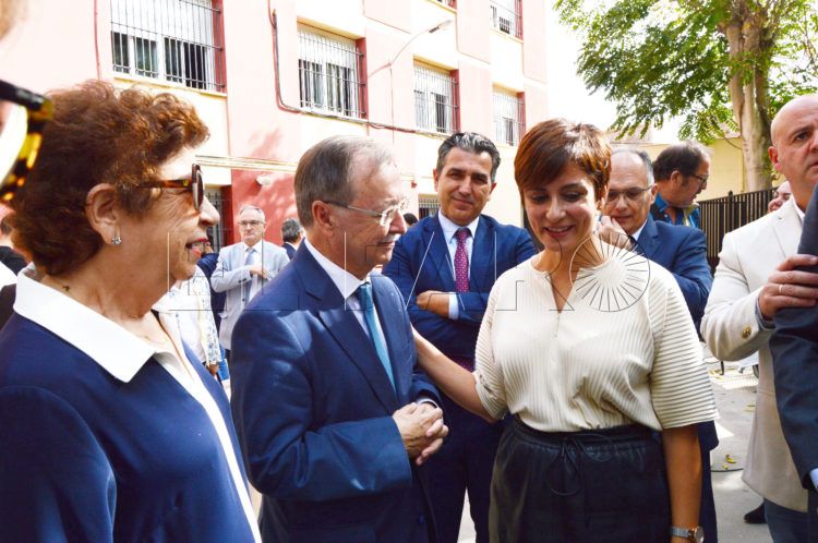 vivas-ministra-isabel-rodriguez