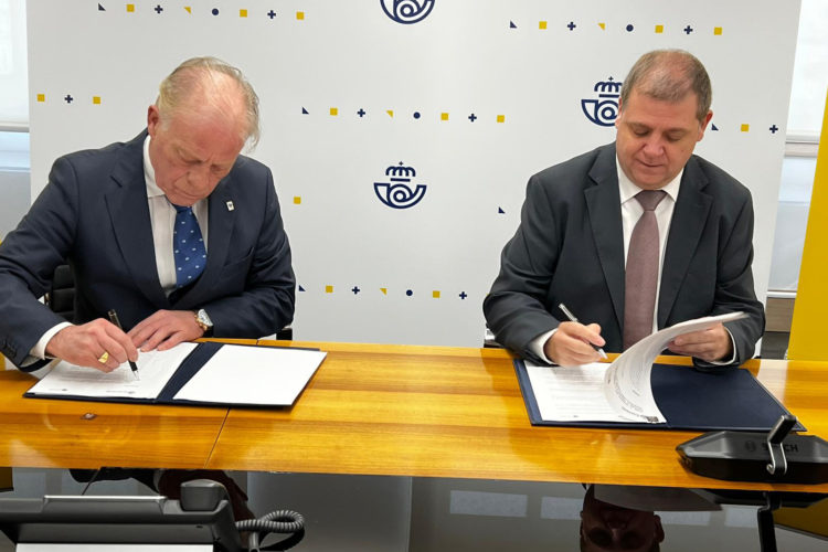 Firma Convenio Correos-COCAHI