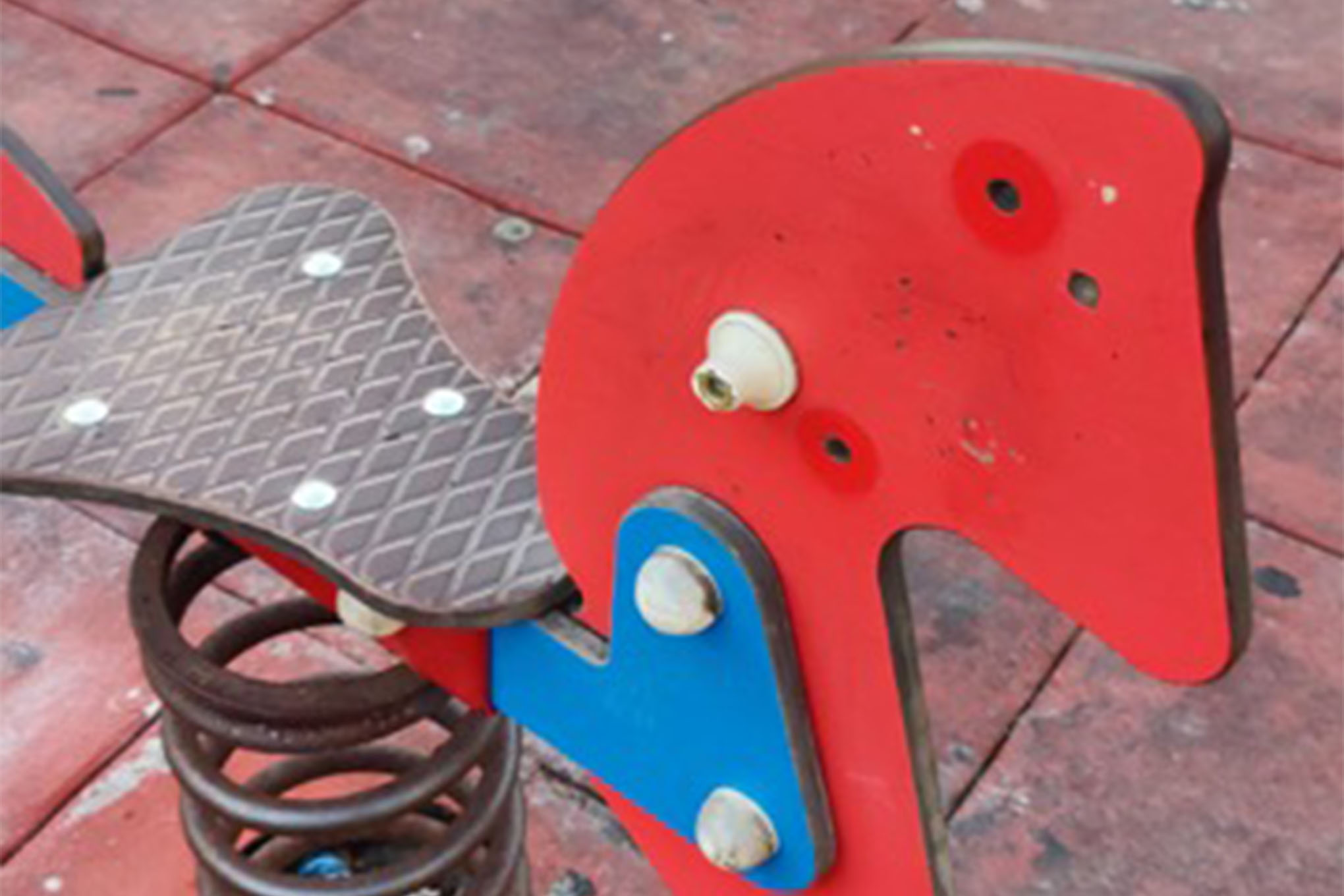 Parque-infantil-Plaza-Azcárate-003