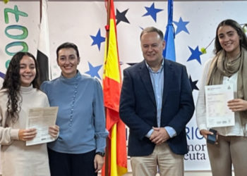 clara-campoamor-diplomas-ingles
