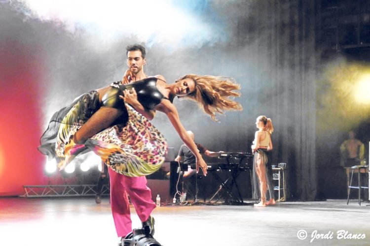 momentum-kabbala-tania-martin-carlos-romero-1