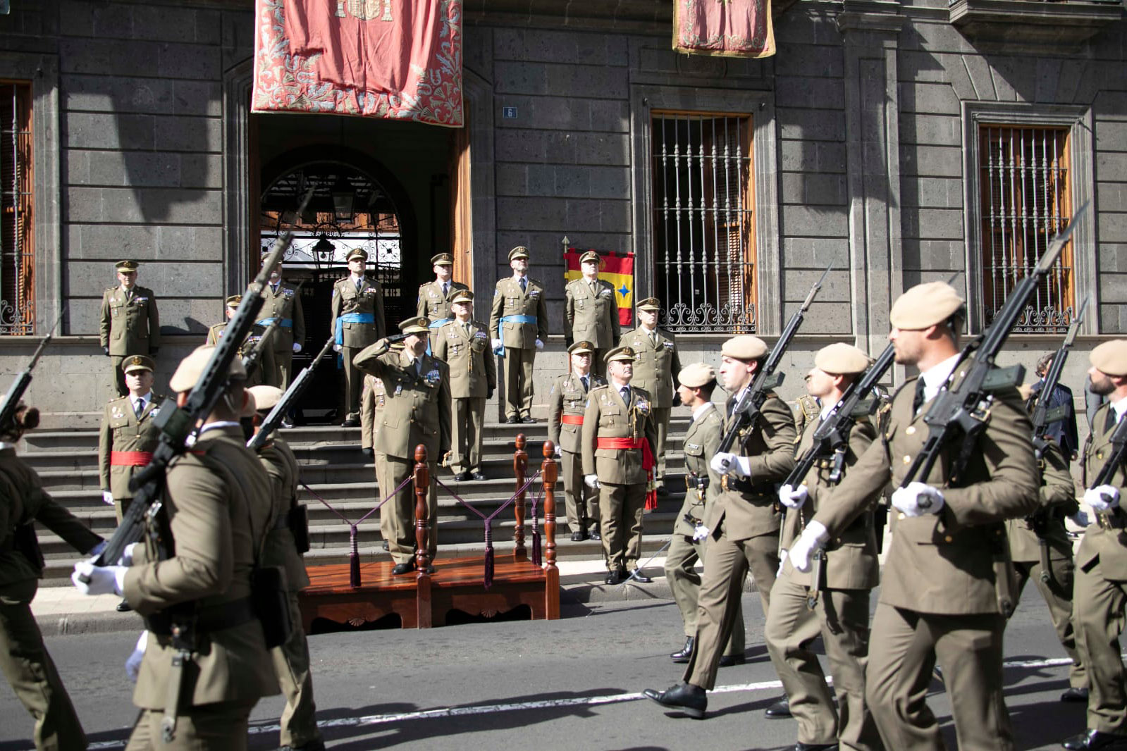 toma-posesion-general-salom-herrera (1)