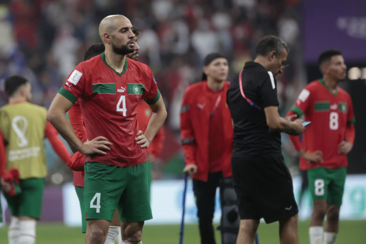 GR3121. AL BAIT (CATAR), 14/12/2022.- Sofyan Amrabat de Marruecos reacciona hoy, al final de un partido de semifinales del Mundial de Fútbol Qatar 2022 entre Francia y Marruecos en el estadio Al Bait en Jor (Catar). EFE/ Juan Ignacio Roncoroni