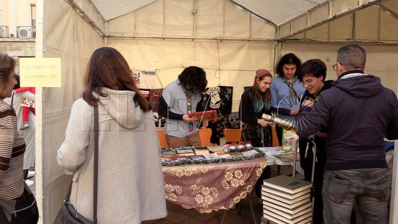 mercadillo-navidad-casa-juventud-2022-006
