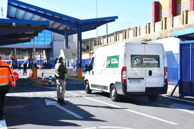 aduana-comercial-ceuta-marruecos-004