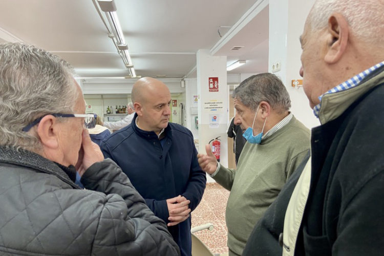 juan-gutierrez-visita-centro-social-mayores-poligono-004
