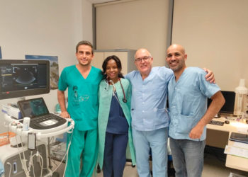 cardiologo-garcia-lanzas-asistentes-medicos-sierra-leona