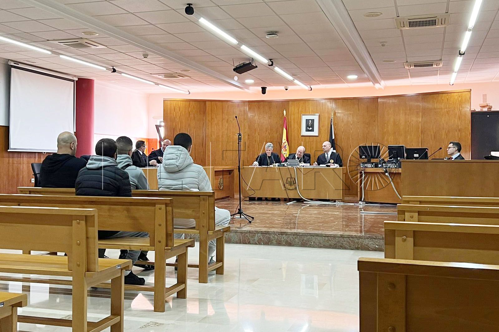 juicio-audiencia-inmigrantes-moto-agua