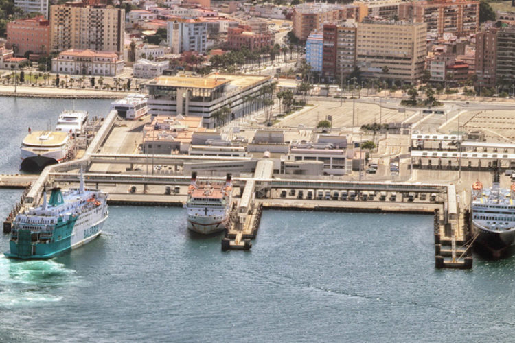 puerto-algeciras-pantalanes