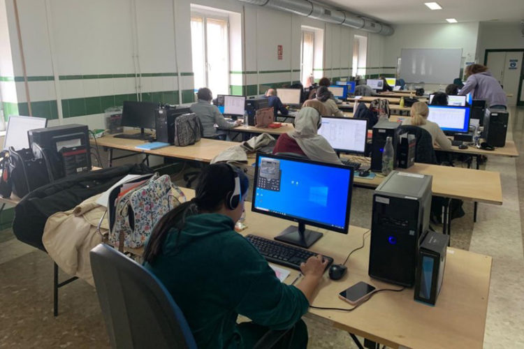 teleoperadores-consejeria-sanidad-coronavirus-003