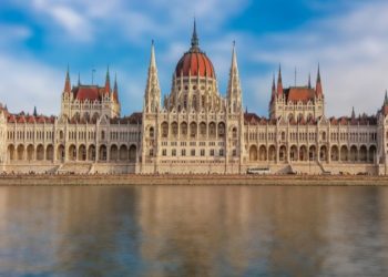 semana santa budapest