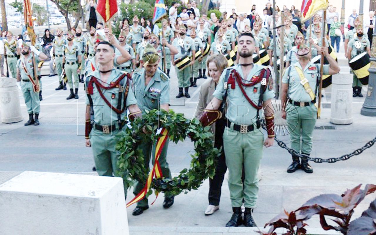arriado-legion-honor-teniente-munoz-castellanos-castrense-007-portada