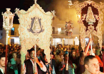 hermandad-rocio-rosario-procesion