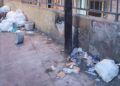 jovenes-principe-limpian-basura-plazoleta-3