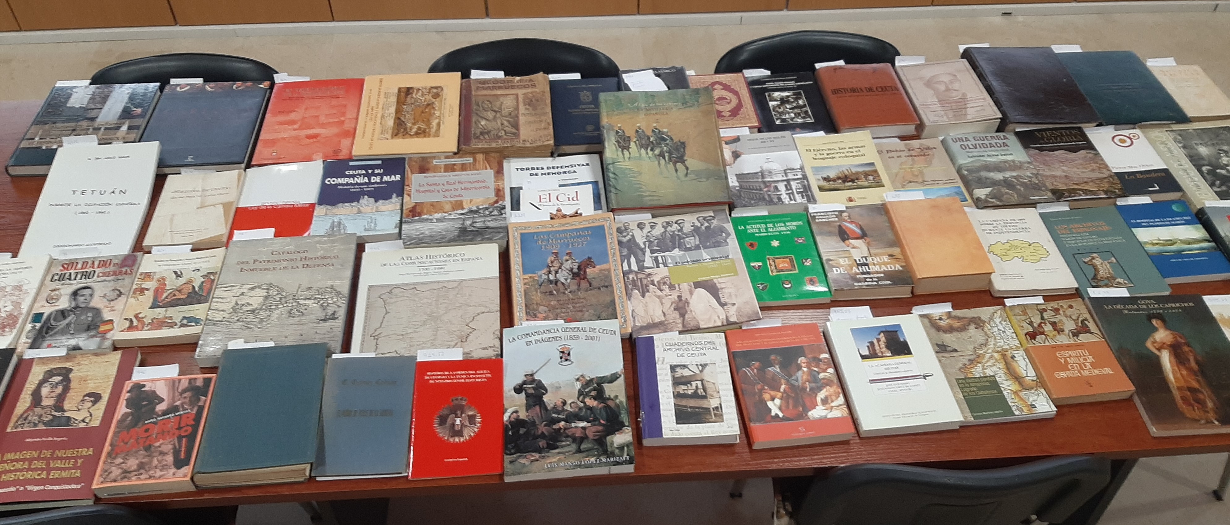libros-donados-familia-coronel-luis-manso-biblioteca-militar