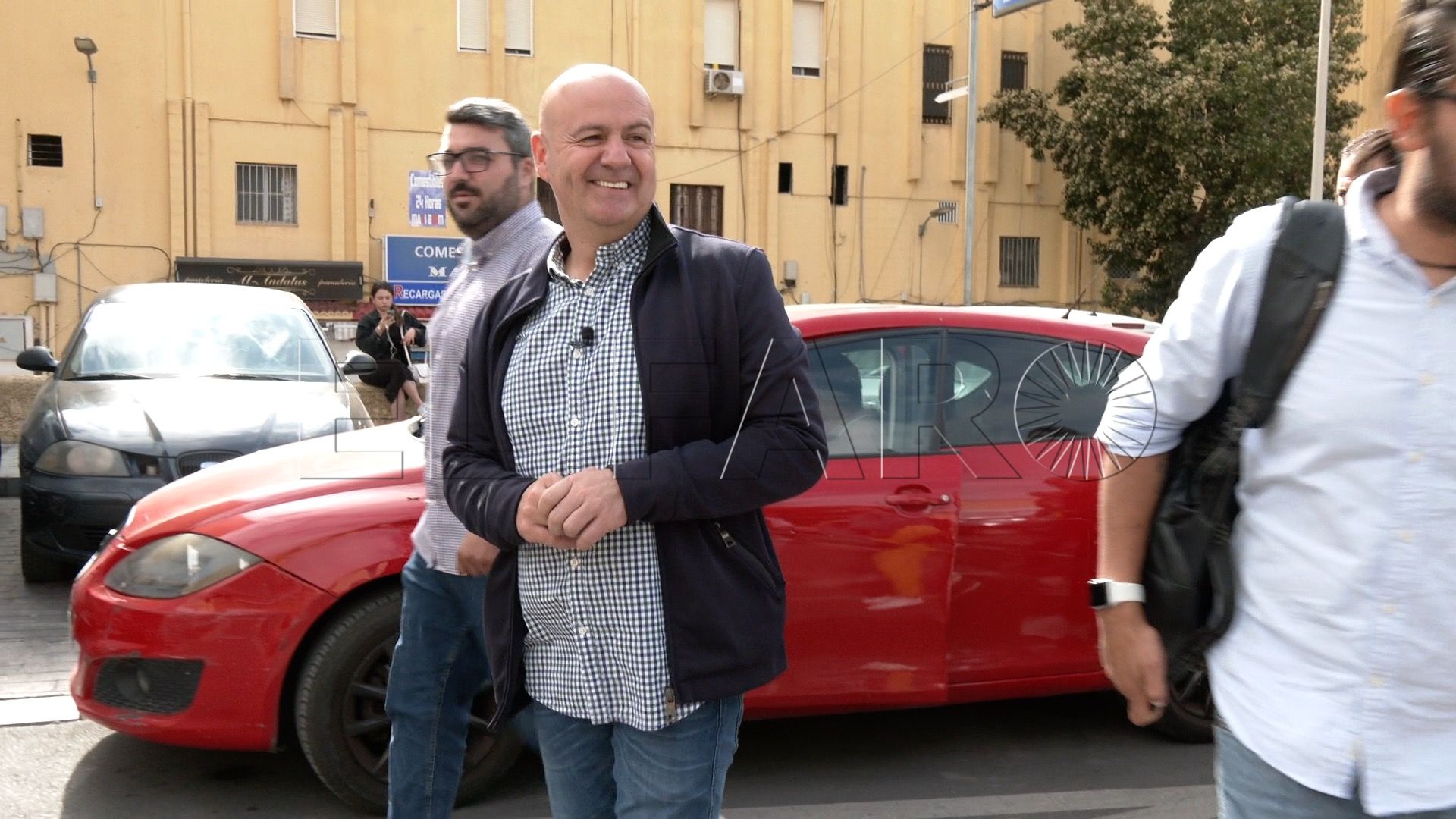 psoe-juan-gutierrez-visita-electora-juan-carlos-i-3