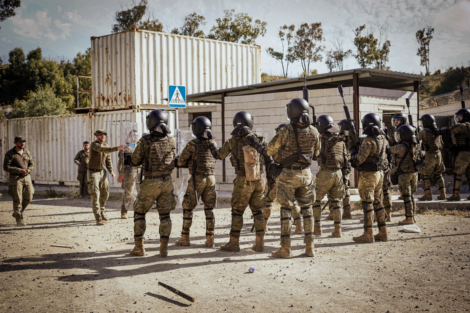 regulares-militares-control-masas-1