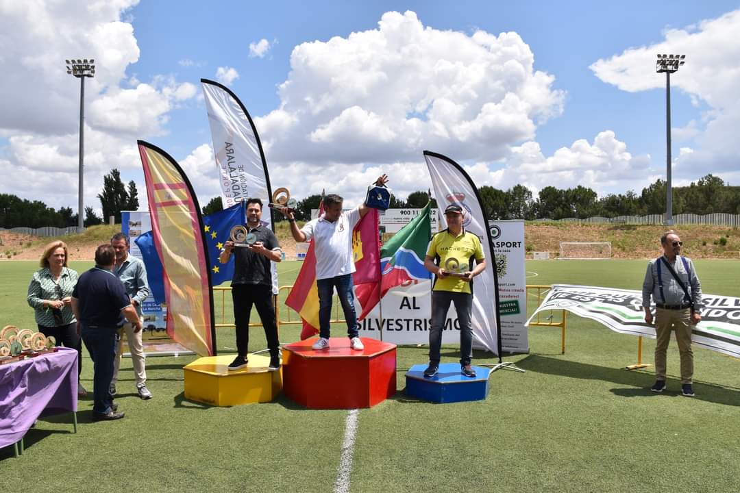 fernando-vazquez-jilguero-modric-campeonato-silvestrismo-5