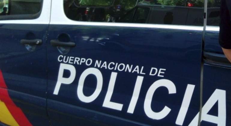 policia-nacional-coche-efe