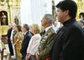 vivas-baston-mando-ciudad-virgen-africa-17