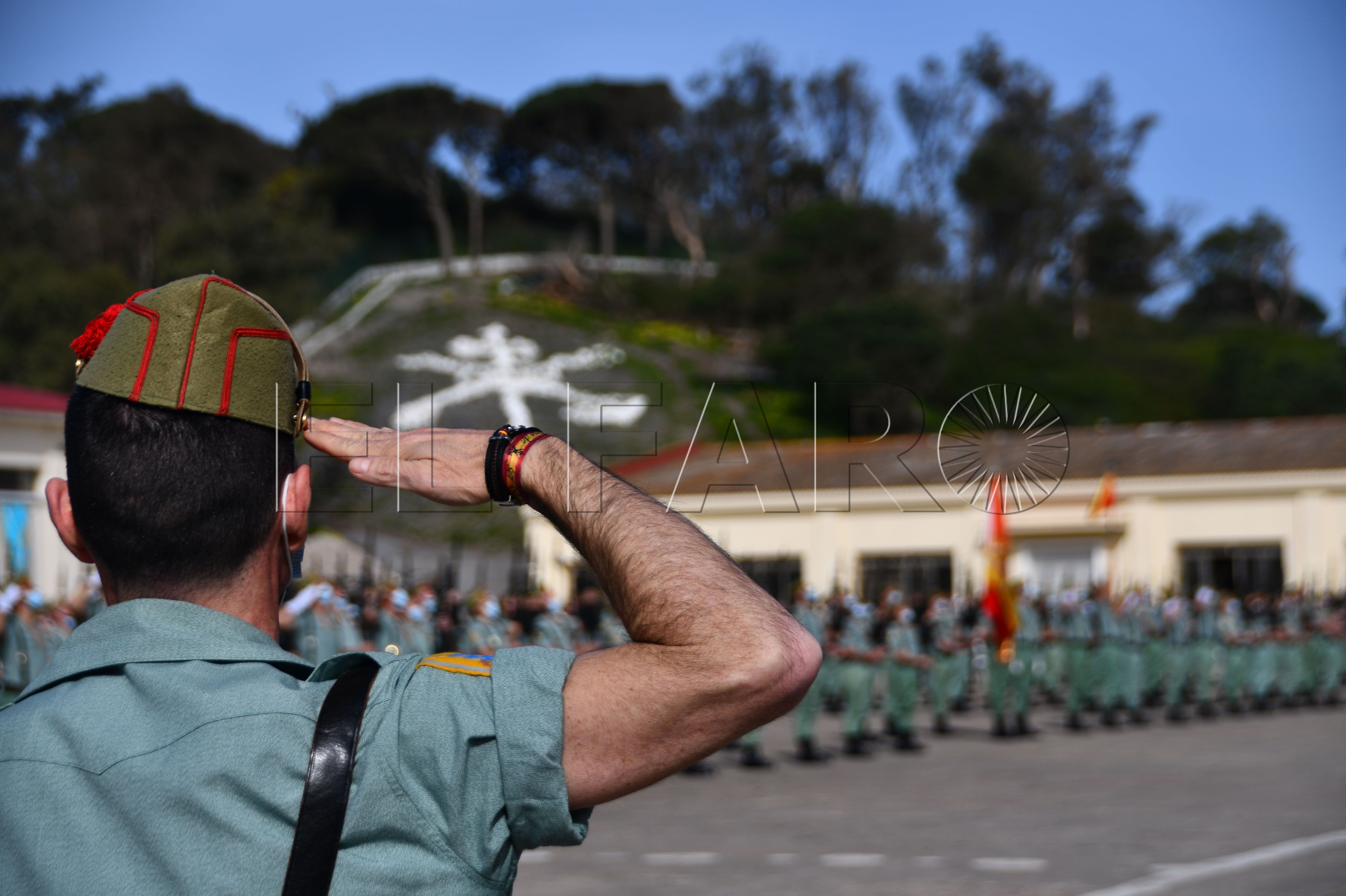 legionario-ceuta-espaldas