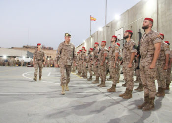 parada-militar-aniversario-regulares-mision-irak-2
