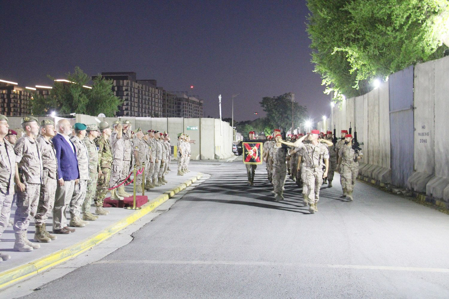 parada-militar-aniversario-regulares-mision-irak-4