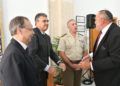 salvador-bentolila-entrega-medalla-cruz-orden-isabel-catolica-delegacion-6