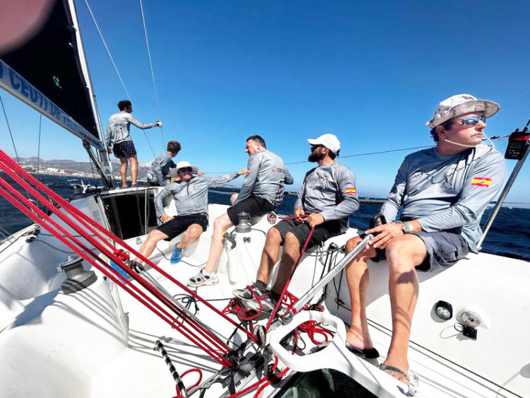ceuta-emociona-vence-trofeo-juan-sebastian-elcano-002