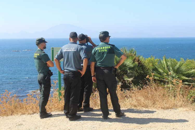 guardia-civil-algeciras-gendarmeria-marruecos-patrullas-mixtas-inmigracion-3
