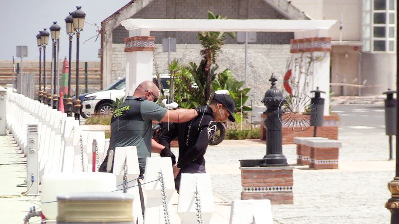 inmigrante-guardia-civil