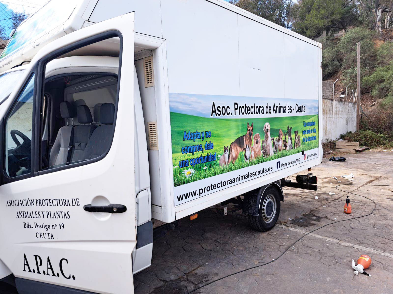 camion-desplazamiento-protectora-animales