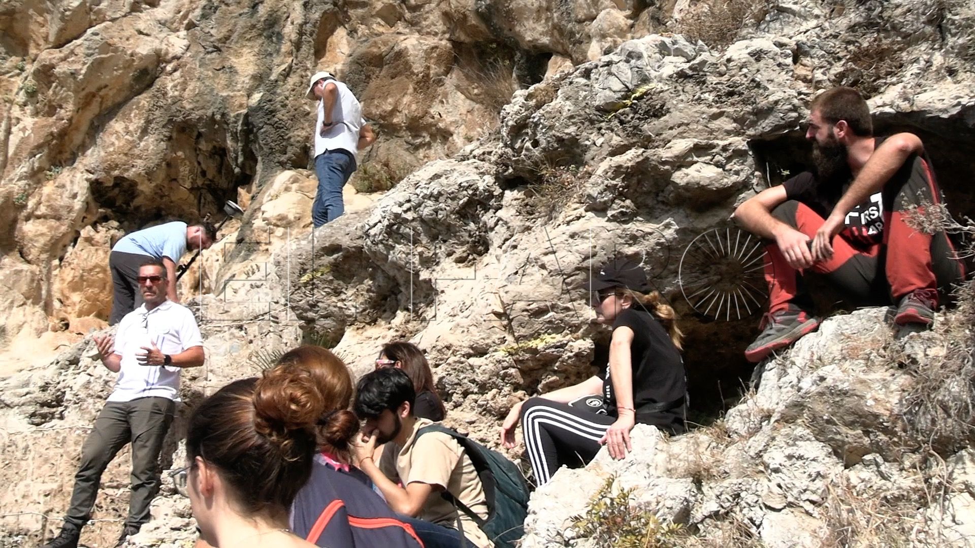 cueva-abrigo-benzu-visita-yacimiento-arqueologico-benzu-18