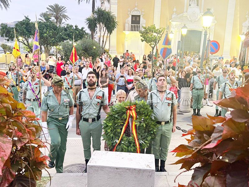 legion-arriado-bandera-aniversario-2023-019