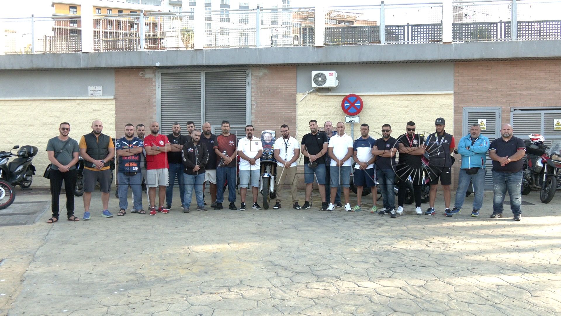 minuto-silencio-moteros-himi-abdeselam-club-melilla-5