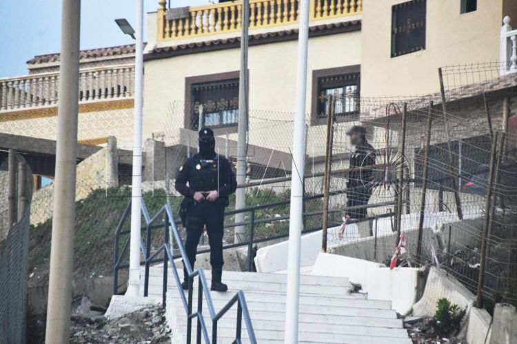 policia-nacional-agentes