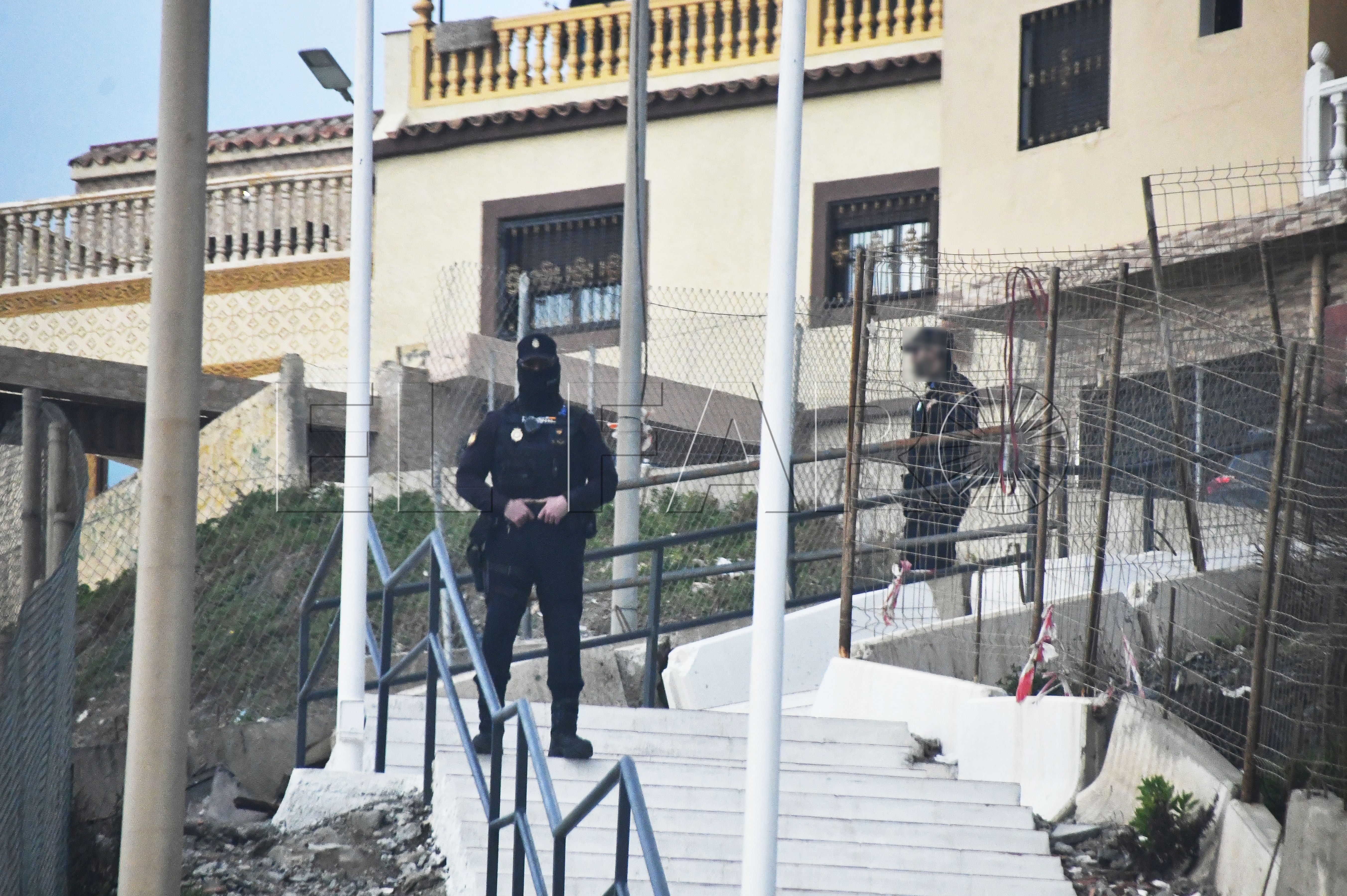 policia-nacional-agentes