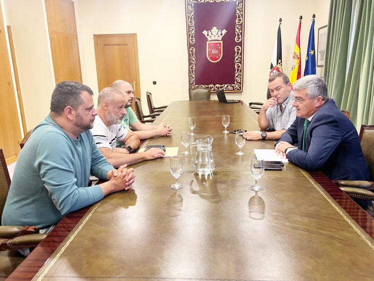 reunion-delegacion-gobierno-ccoo-trabajadores-seguridad-privada-frontera