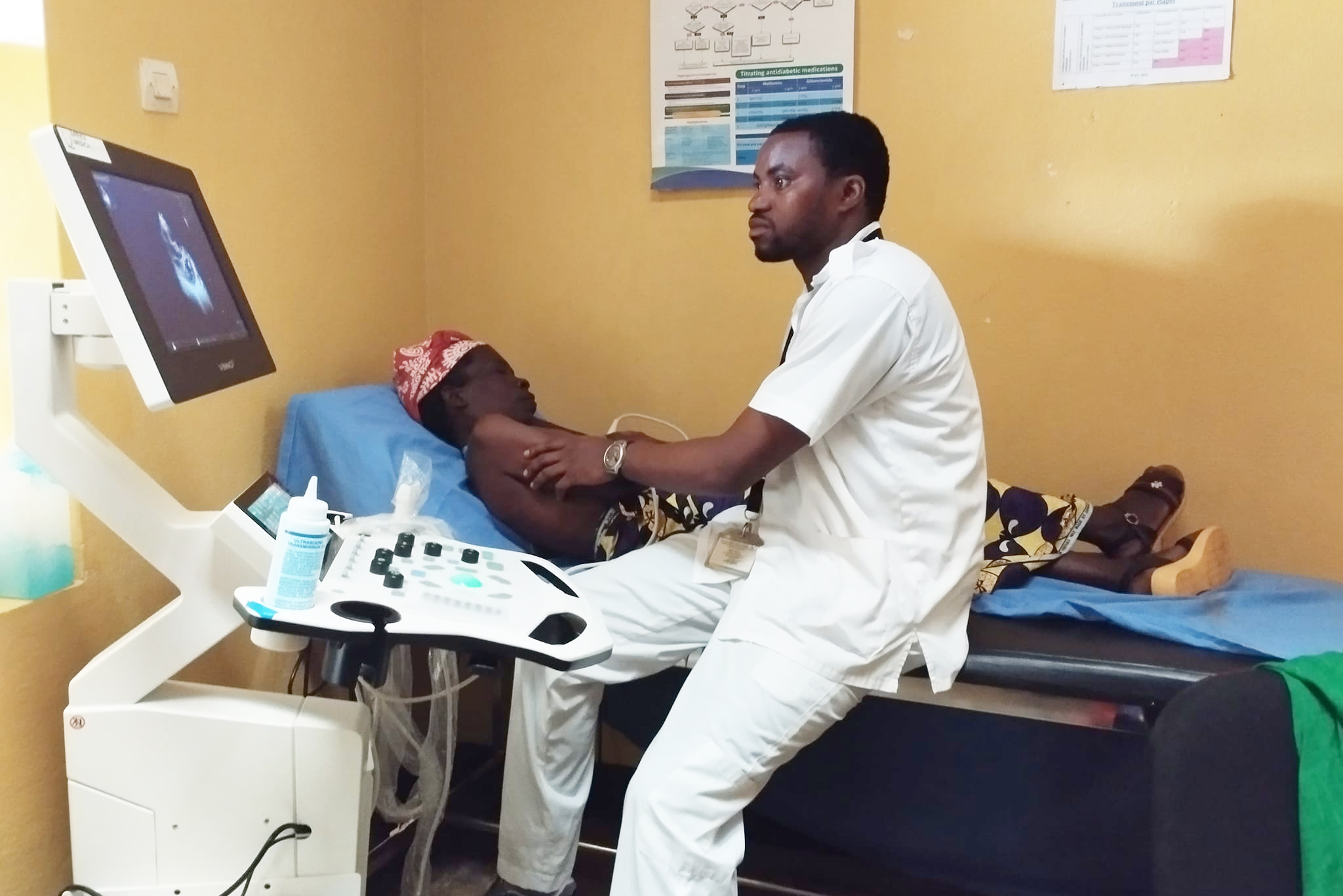 cardiologo-francisco-garcia-voluntariado-ruanda-2
