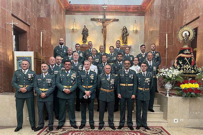 guardia-civil-rinde-honores-patrona-iglesia-santa-teresa