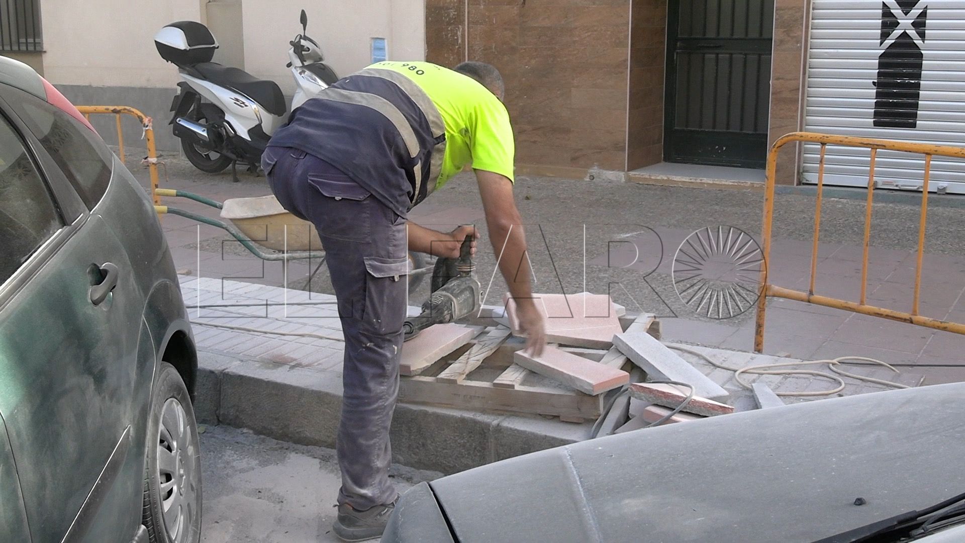 obras-instalacion-losetas-antirresbaladizas-rosales-14