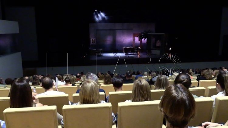 revellin-hollywood-platanos-cacahuetes-viento-llevo-teatro-010