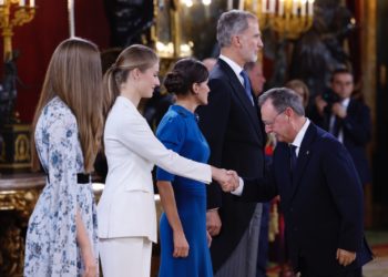 vivas-princesa-leonor-juramento-constitucion